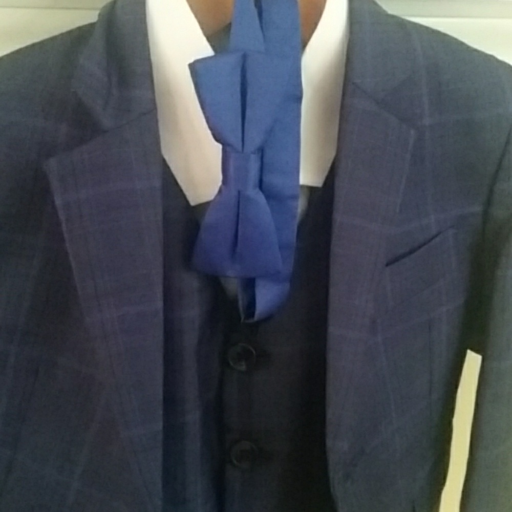 Boys Plaid Blue Suit Toddler Size 2